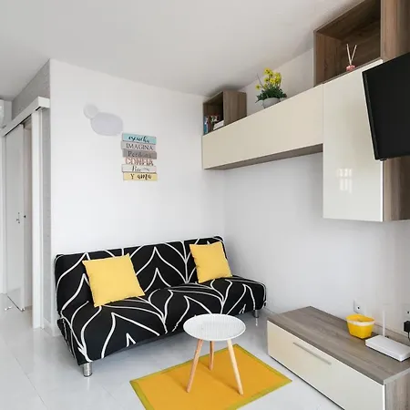 Luxury Coblanca Apartamento *
